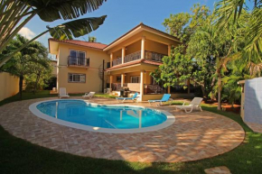 Super Spacious 4BR 4 5BA Villa w pool in Sosua